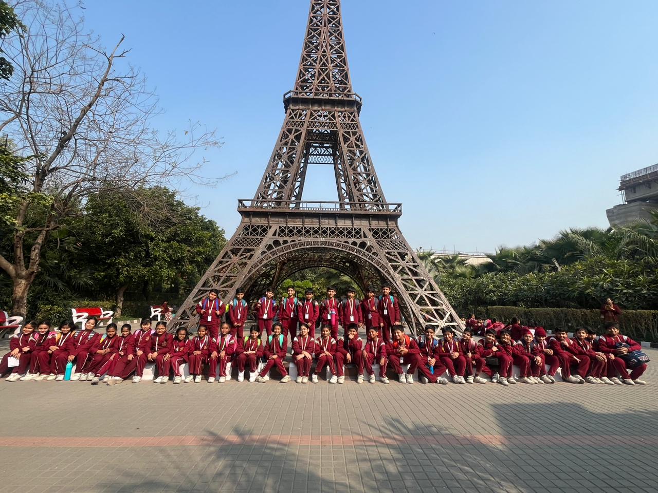 Class 4 takes an educational excursion to Waste to Wonder Park